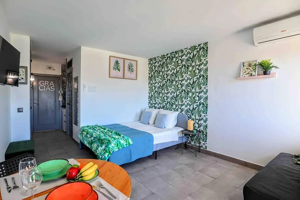 Cozy Holiday Home Palmeras - Wifi, Ac, Pool Torremolinos Apartment
