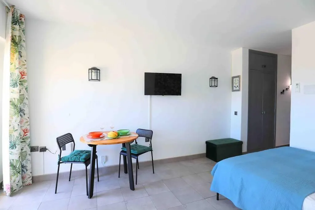 Cozy Holiday Home Palmeras - Wifi, Ac, Pool Torremolinos Apartment