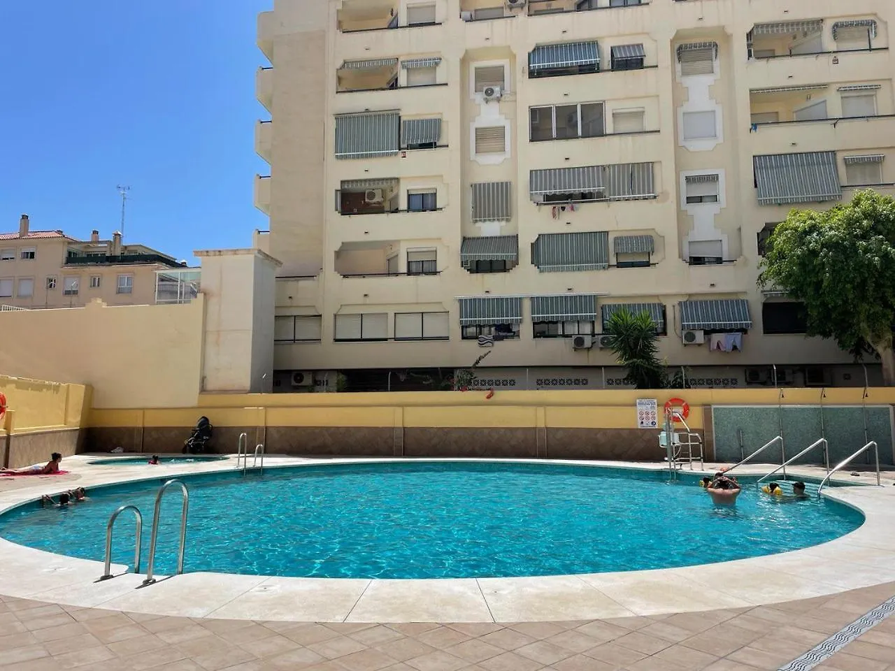 Apartment Cozy Holiday Home Palmeras - Wifi, Ac, Pool Torremolinos